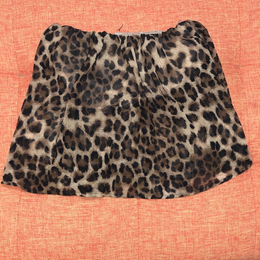 Animal Print Strapless Crop Top